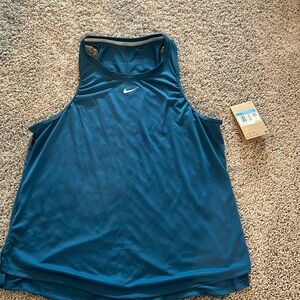 Nike tank Medium